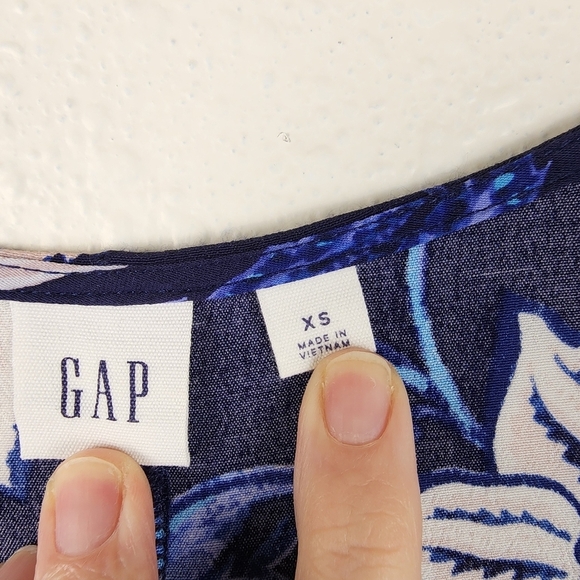 Gap Flutter Sleeve V-Neck Blue Floral Sundress Size XS - Picture 5 of 6